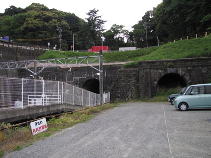 金谷駅の旧東海道のトンネル