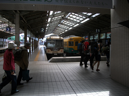 地鉄富山駅