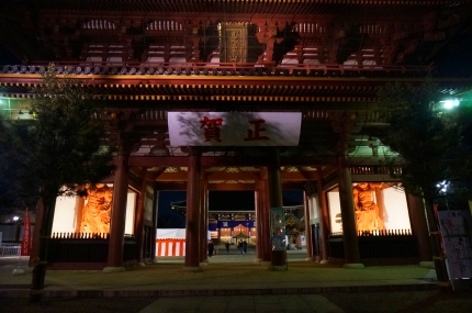 夜の池上本門寺